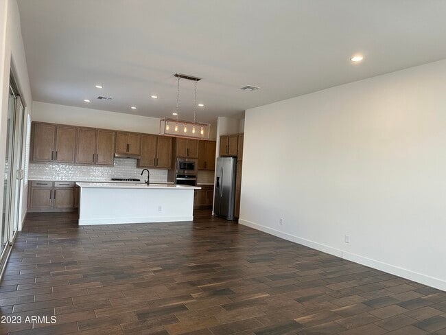 Building Photo - 11551 N Luckenbach St