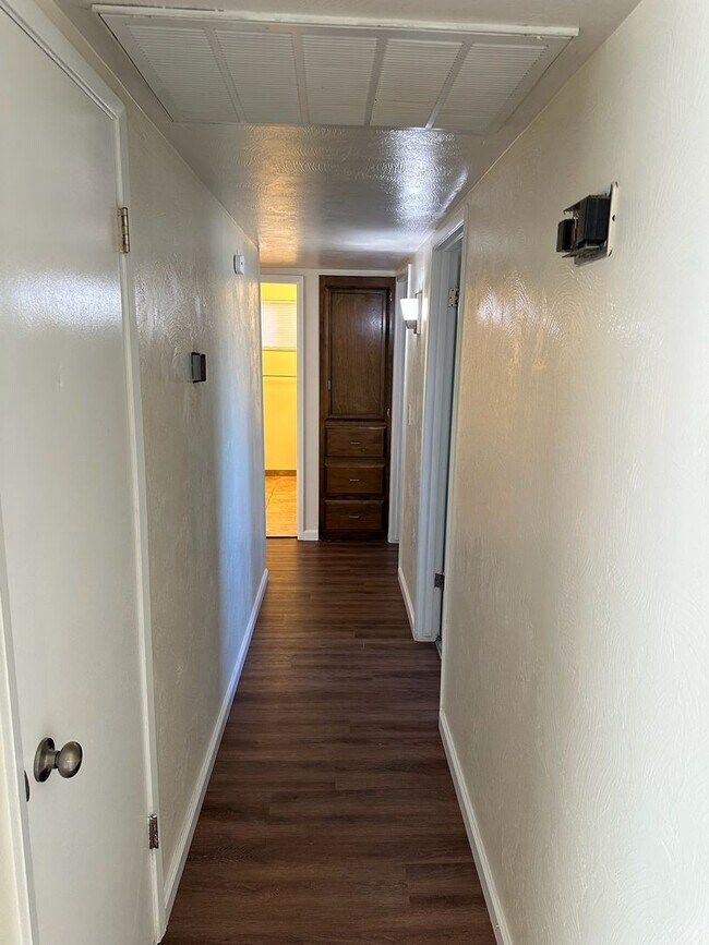 Building Photo - 2902 S University St