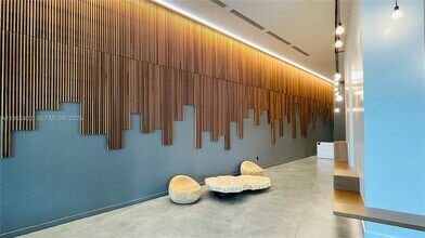 Building Photo - 350 S Miami Ave