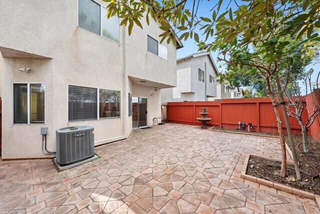 Building Photo - 1339 Hunt Terrace