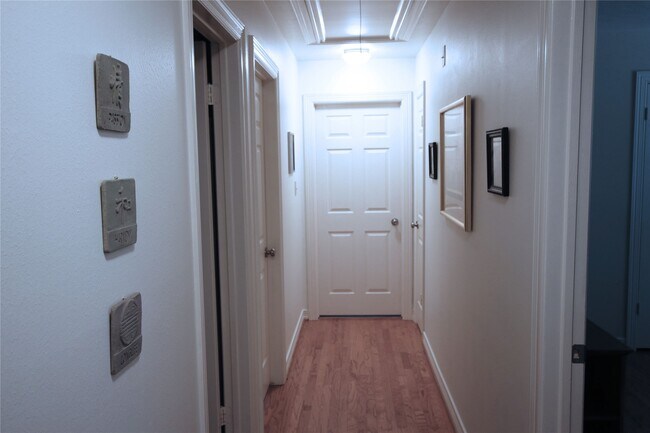 Building Photo - 23210 Gatecreek