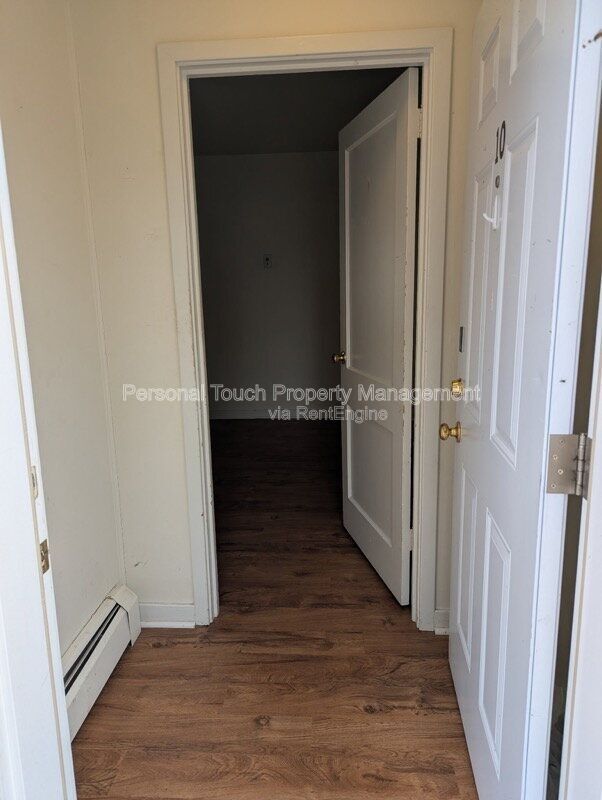 Building Photo - 541 2nd St N