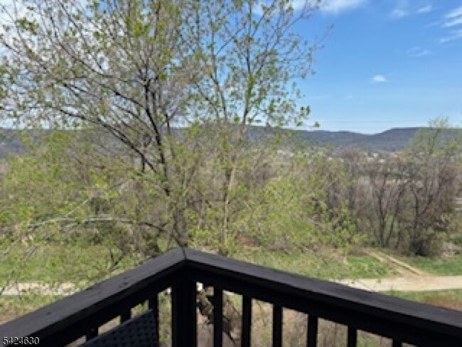 Building Photo - 5 Arapahoe Dr