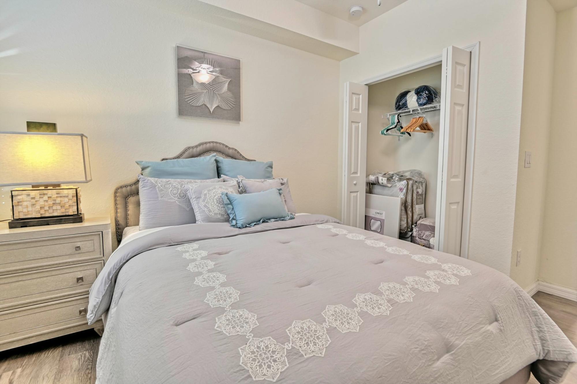 Building Photo - 5934 Wake Forest Run