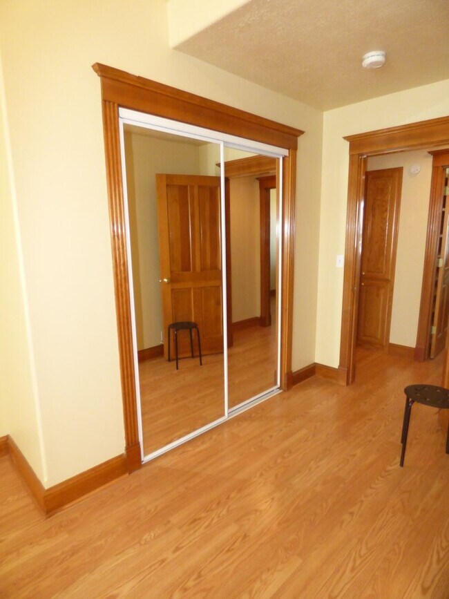 Building Photo - 4465 Countryside Ct NE