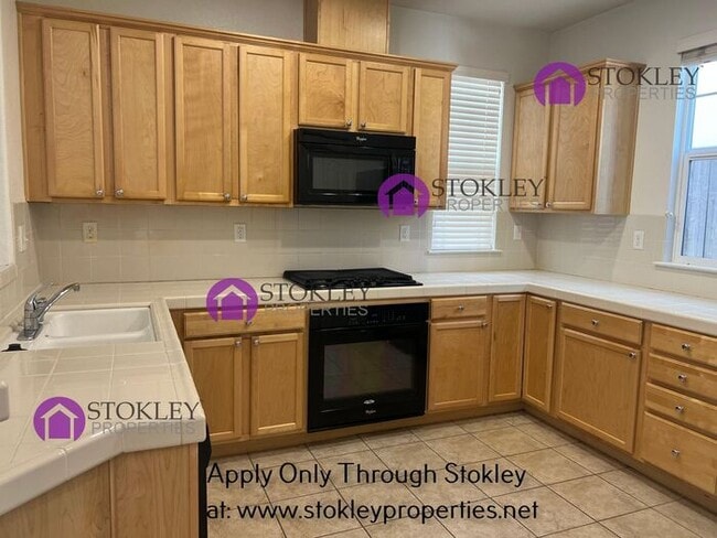 Building Photo - 238 Ladybug Ln