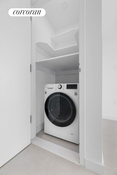 Building Photo - 2321 Belmont Ave