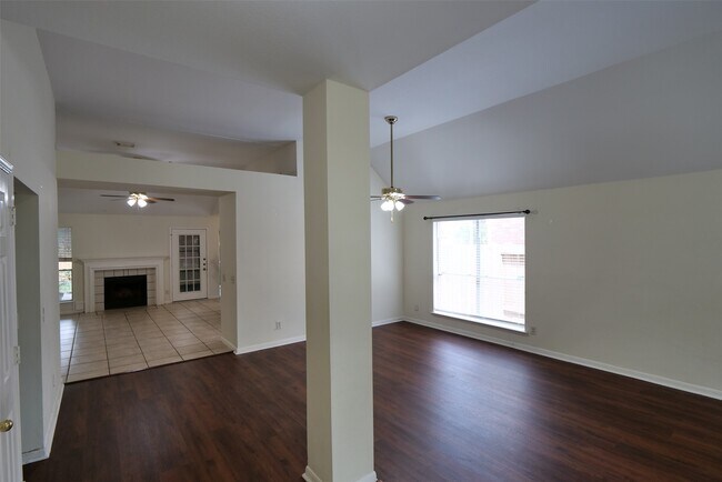 Building Photo - 1314 Hollow Ash Ln