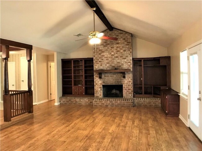 Building Photo - 603 Lake Sardis Dr