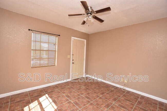 Building Photo - 707 N 7th St