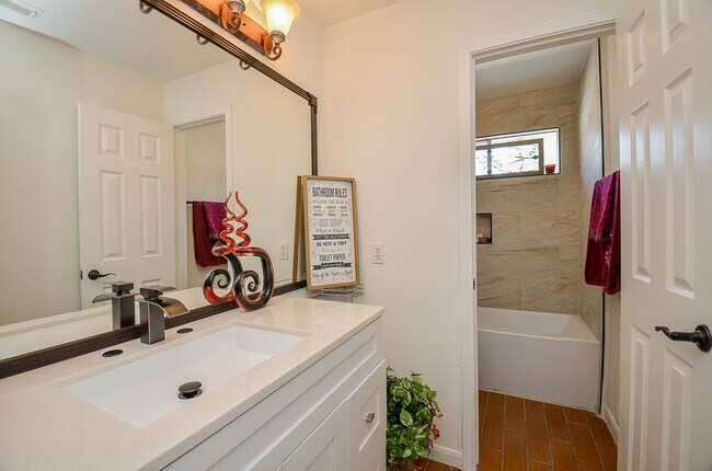 Building Photo - 18106 Rileybrook Cir