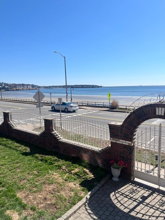 Building Photo - 77 Lynn Shore Dr