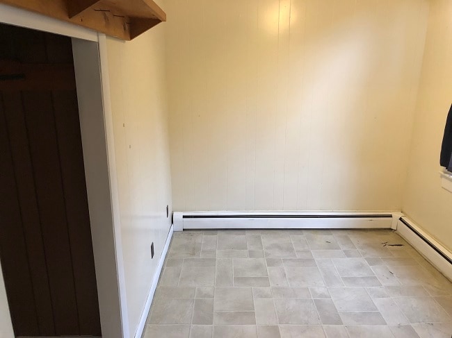 Building Photo - 2 School St