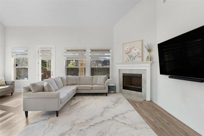 Building Photo - 3203 Scenic Valley Dr