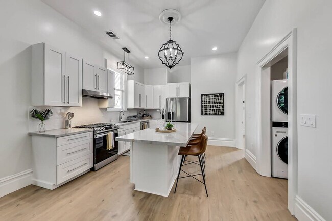 Building Photo - 1662 14th St