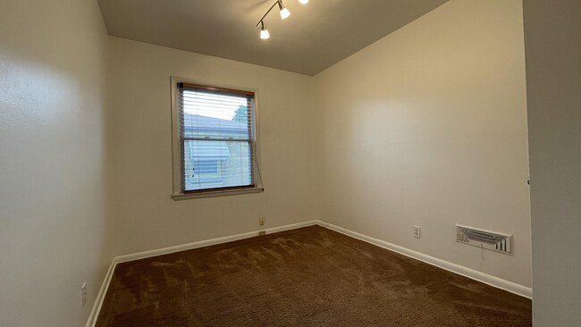 Building Photo - 3533 N 84th St