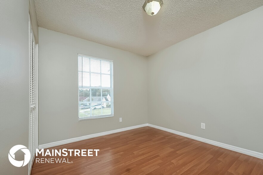 Building Photo - 1690 Palm Leaf Dr