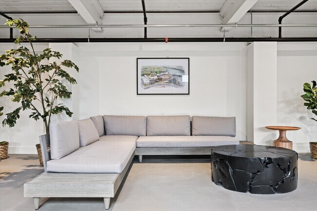 Building Photo - Spinning Mill