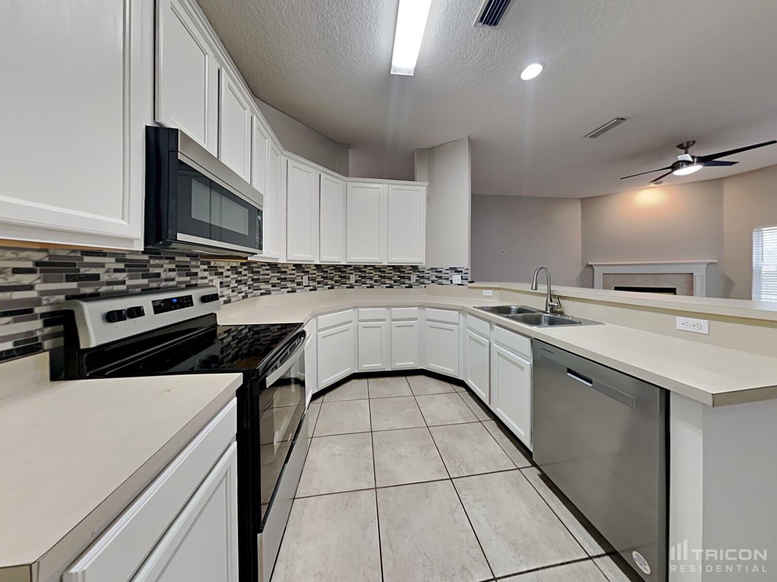 Building Photo - 9209 Redtail Dr