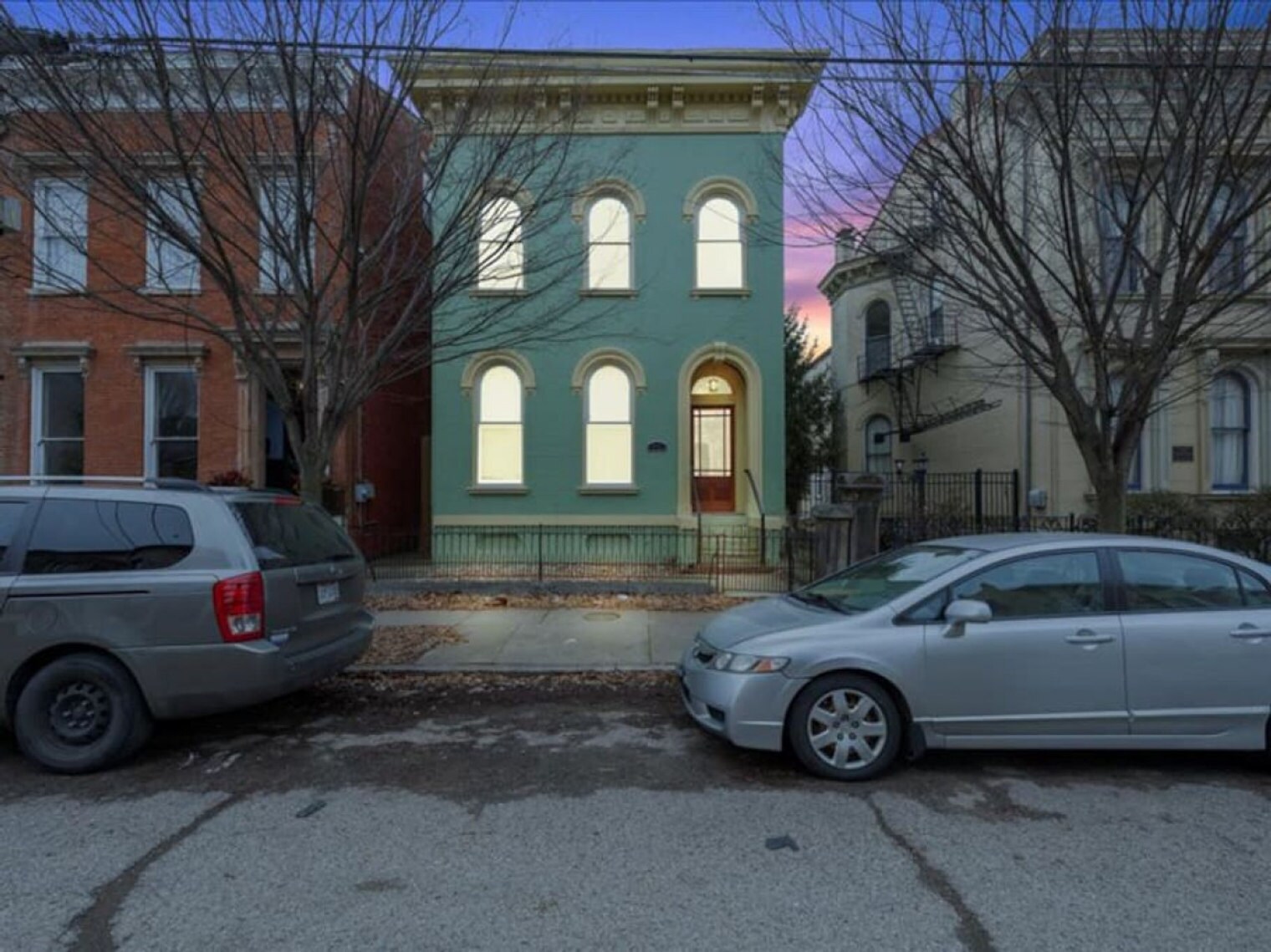 Building Photo - 835 Dayton St