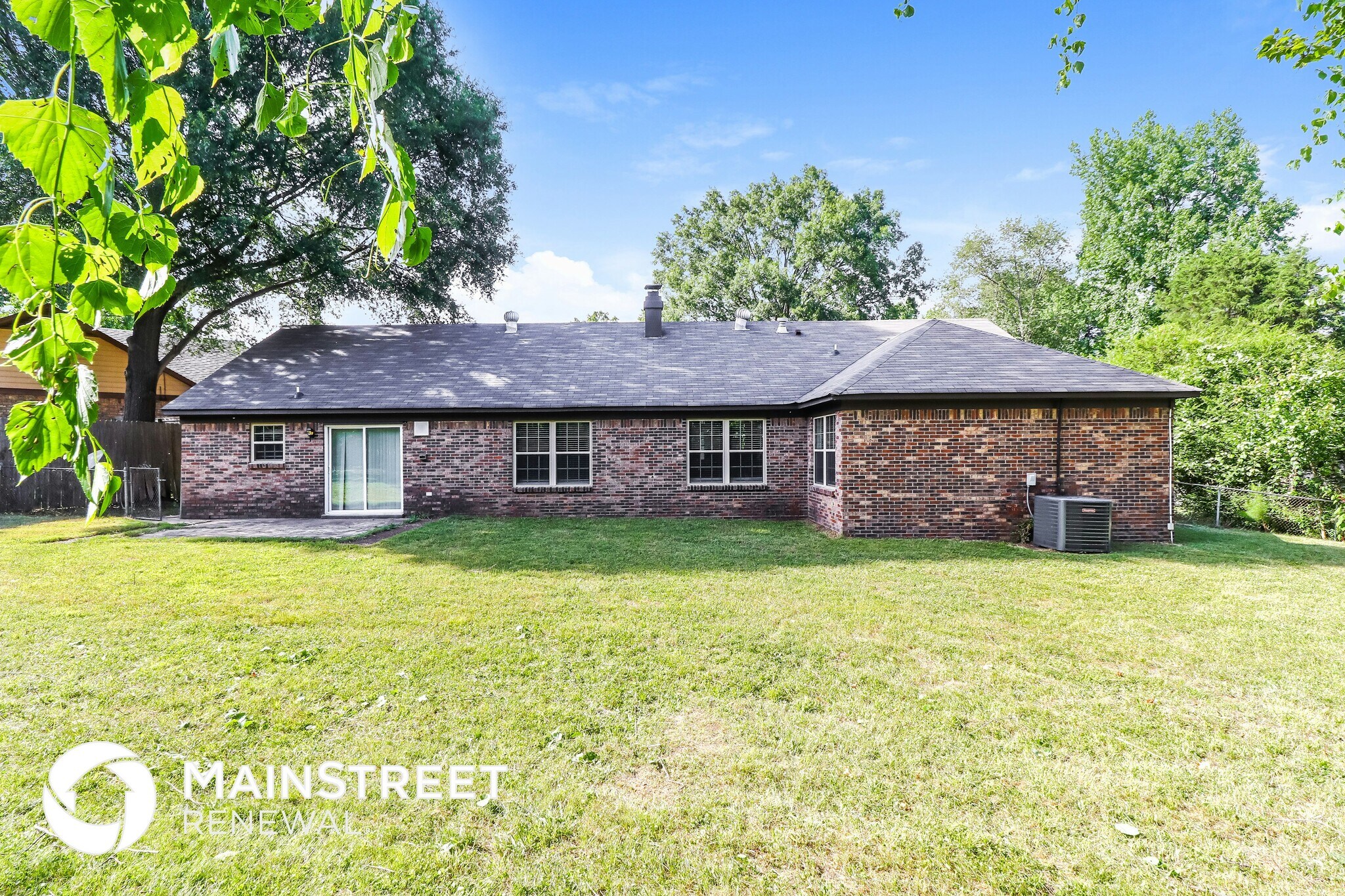 Building Photo - 2760 Welchlawn St