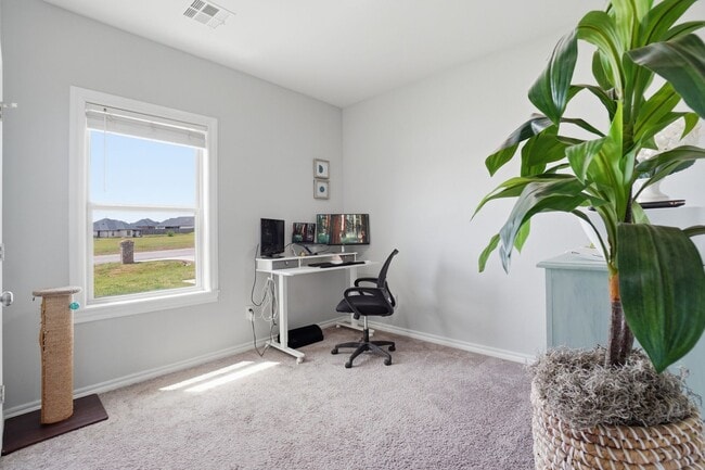 Building Photo - 4254 Mesa Dr