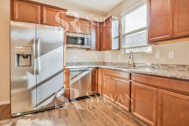 Building Photo - Coming HOME never felt so good!