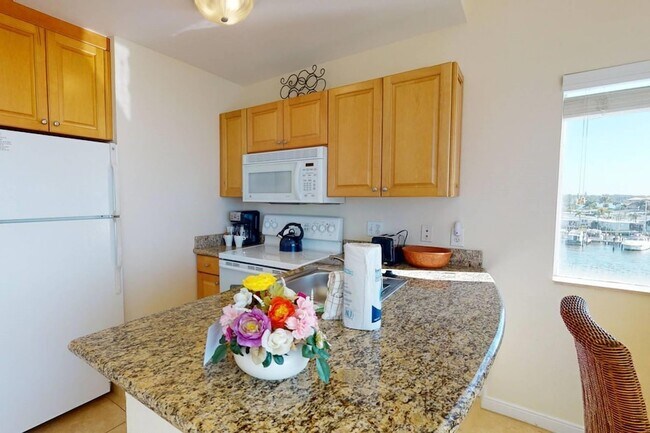 Building Photo - 8800 Bay Pines Blvd