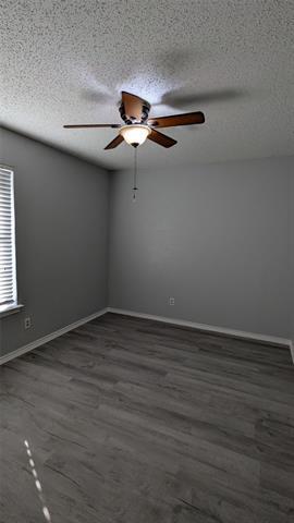 Building Photo - 913 Vedral Pl