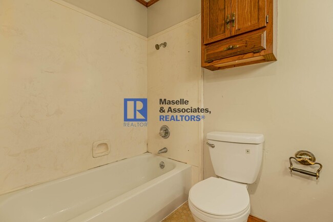 Building Photo - 3 Bed/2.5 Bath in Brookwood Subdivision