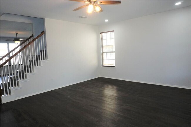 Building Photo - 12620 Summerwood Dr