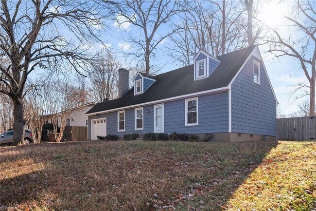 Building Photo - 1705 Three Meadows Rd