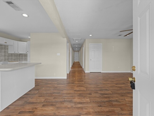 Building Photo - 6403 O Brien St