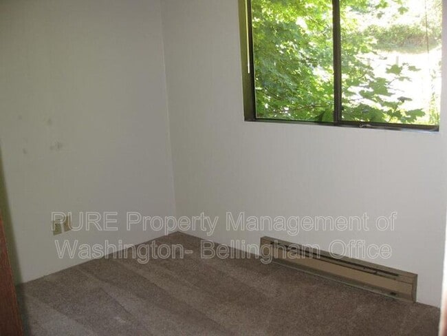 Building Photo - 808 21st St