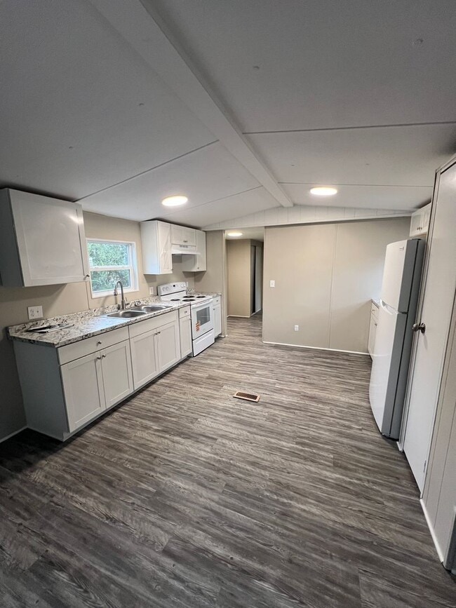 Building Photo - Waxhaw 2 bed / 2 bath home FOR RENT