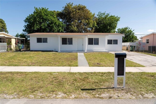 Building Photo - 4000 NW 195th St