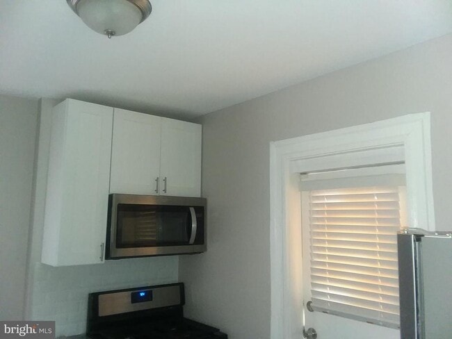 Building Photo - 2012 Mt Royal Terrace