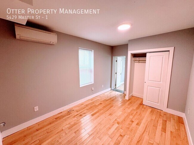 Building Photo - 5429 Master St