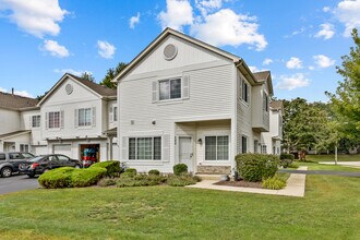 Building Photo - 122 Creston Cir