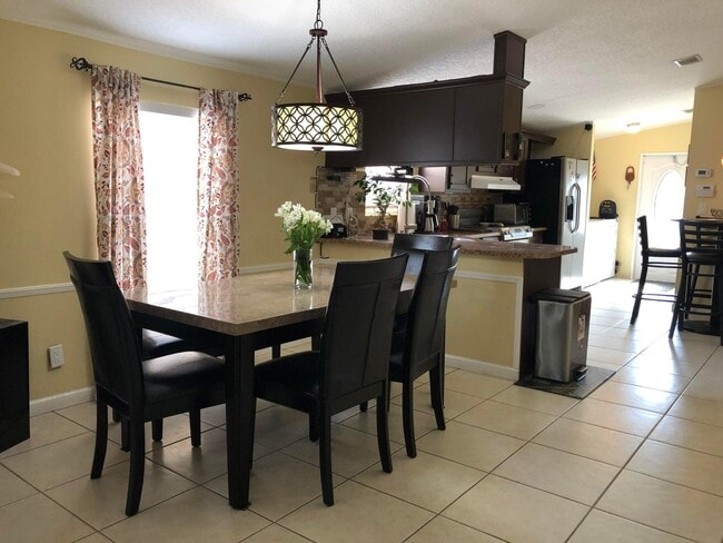 Building Photo - 11945 Flotilla Pl