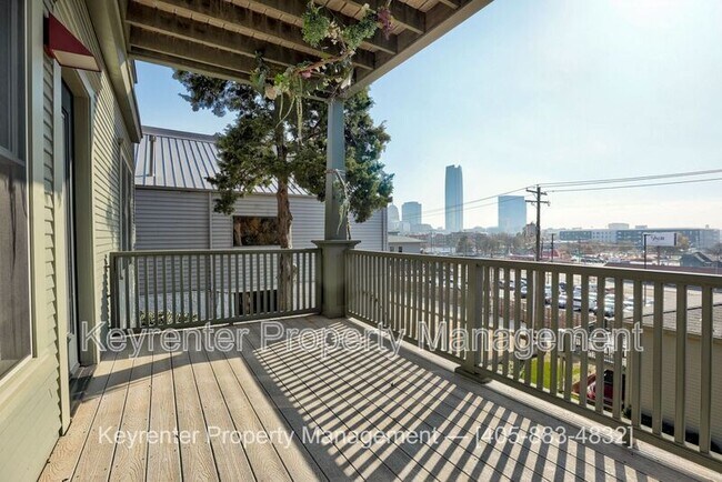 Building Photo - 812 NW 7th St