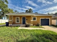 Building Photo - 2904 E Columbus Dr