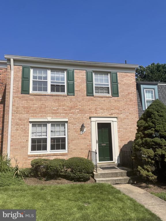 Building Photo - 1549 Bruton Ct