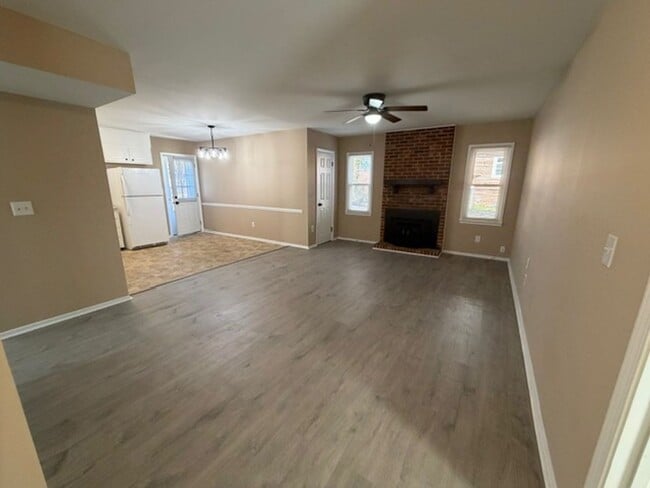 Building Photo - Burlington