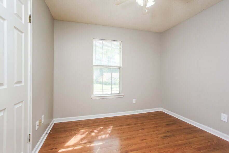 Building Photo - 4089 Gouverneur St