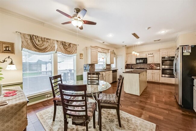 Building Photo - 1306 N Gabriel River Cir