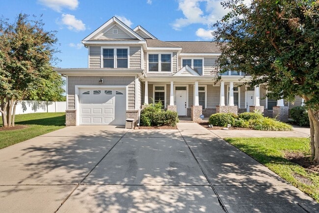Primary Photo - Norfolk Condo!