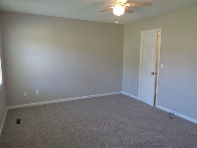 Building Photo - Upgraded House for Rent-3 Bedroom