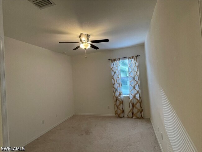 Building Photo - 9353 Glenforest Dr