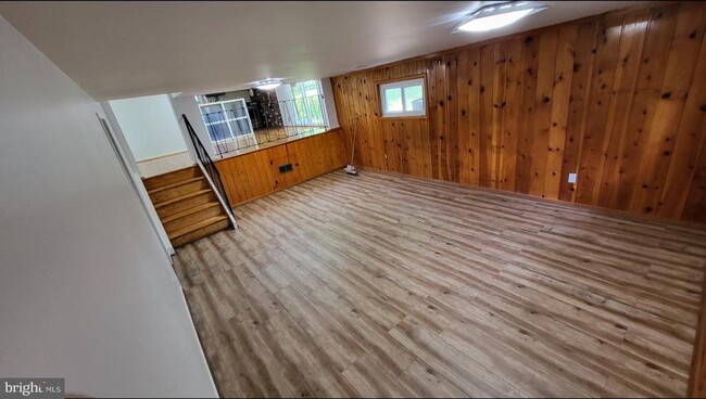 Building Photo - 605 Twinbrook Pkwy
